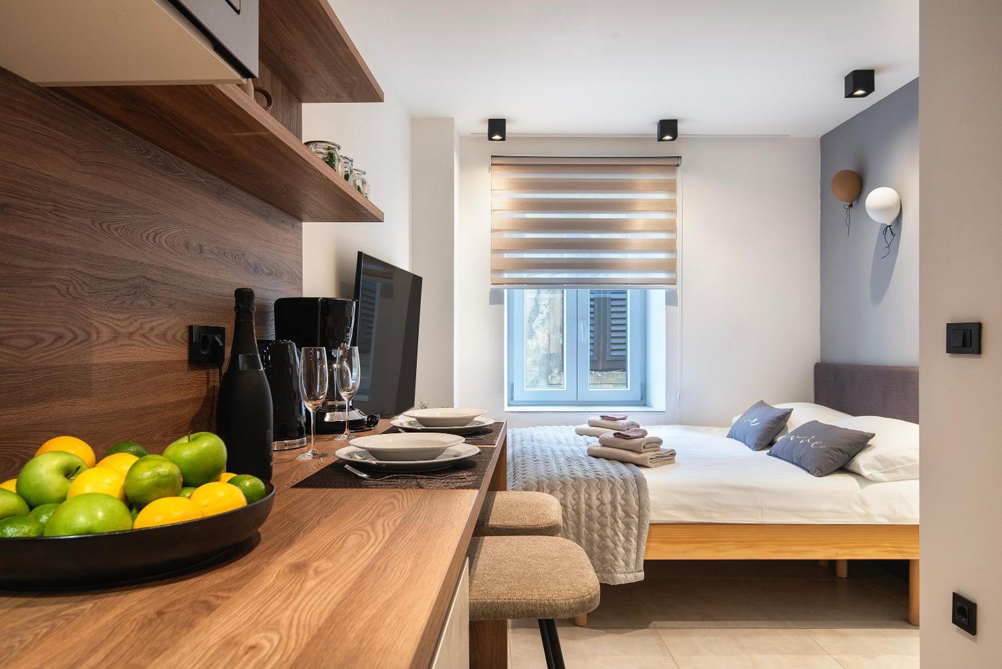 Arta Apartments City Center - With Private Parking Pula Exterior photo