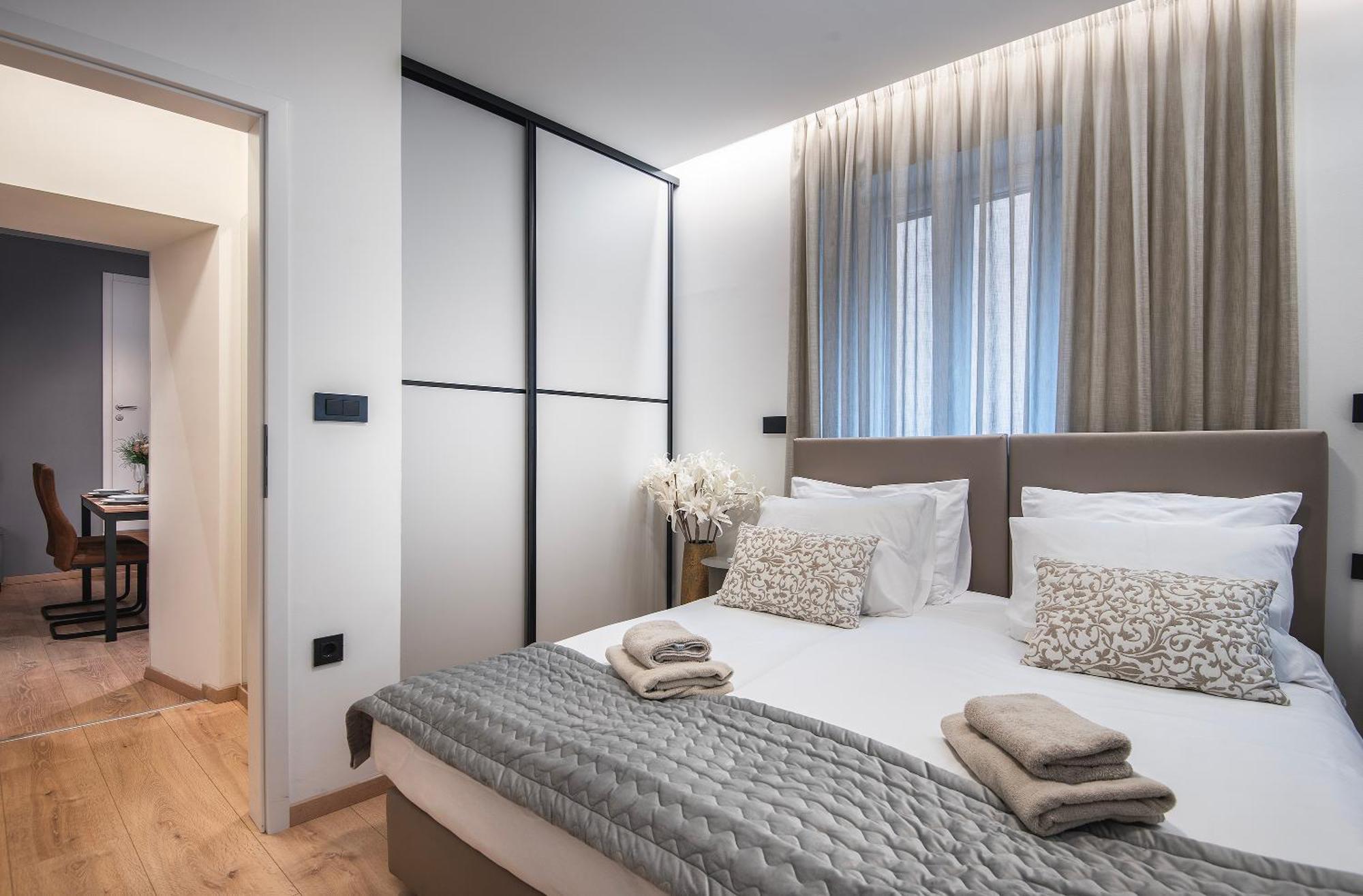 Arta Apartments City Center - With Private Parking Pula Exterior photo