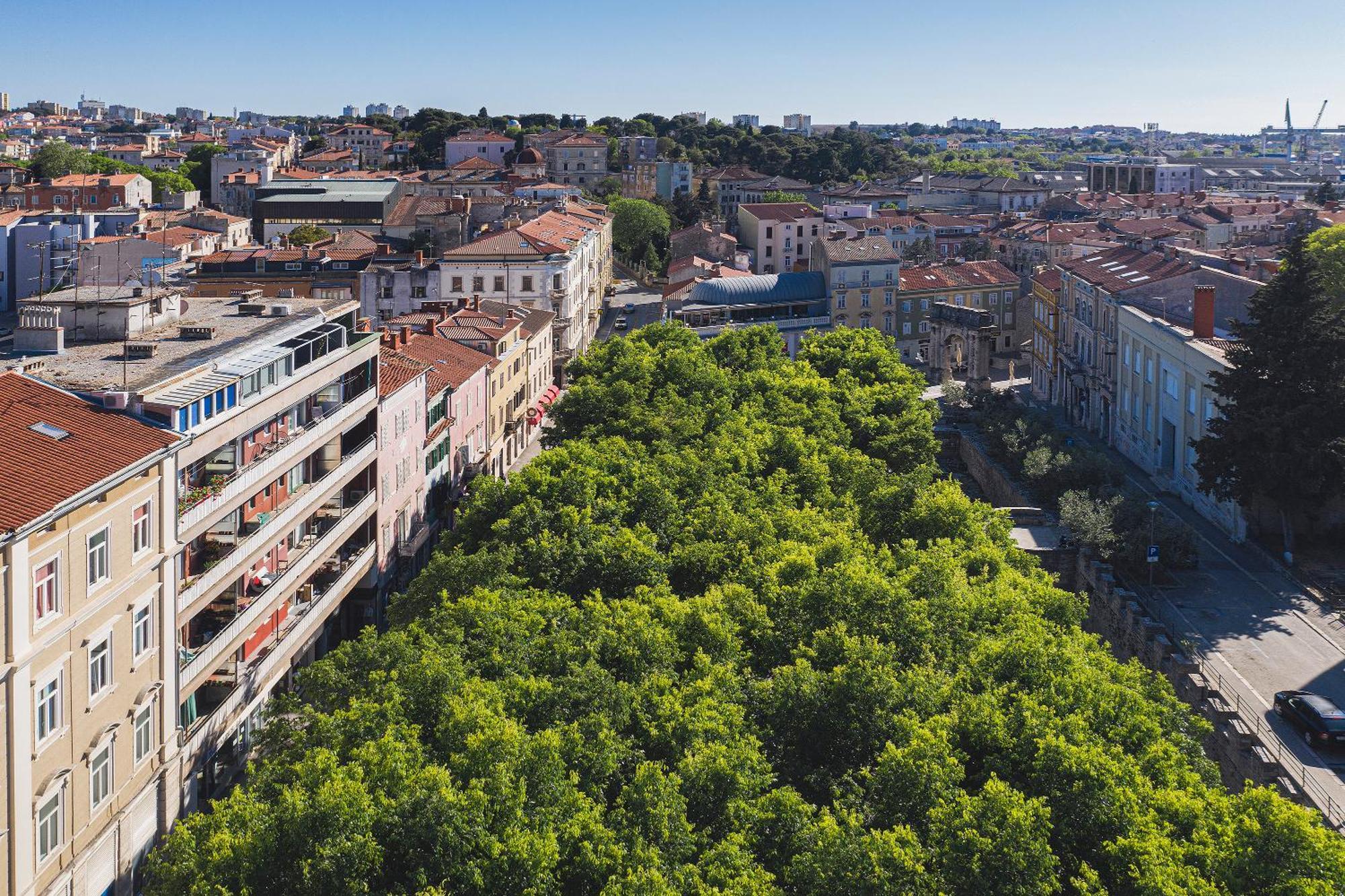 Arta Apartments City Center - With Private Parking Pula Exterior photo