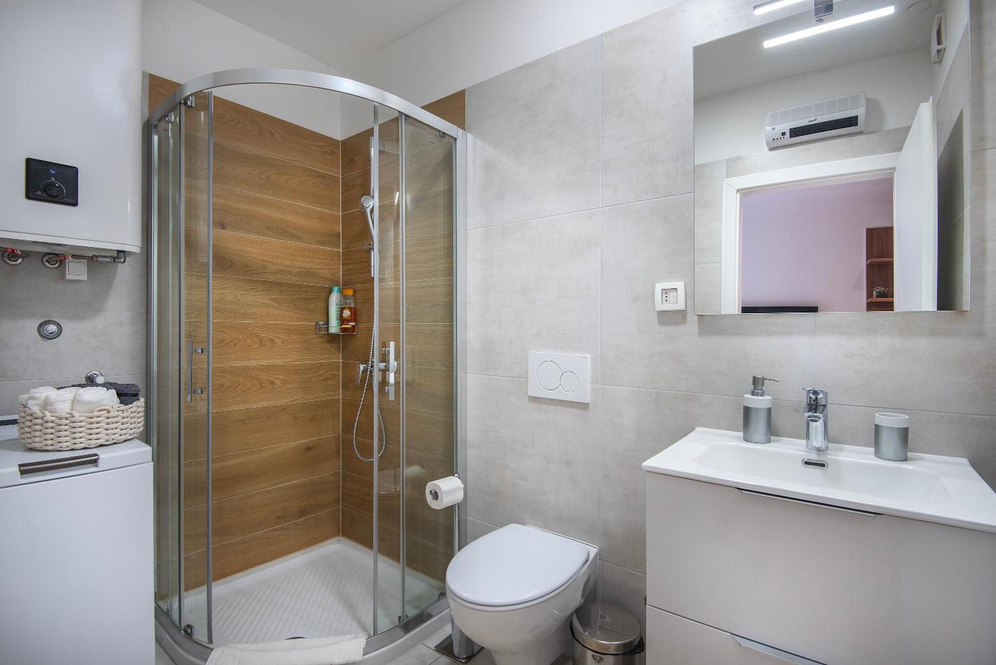 Arta Apartments City Center - With Private Parking Pula Room photo