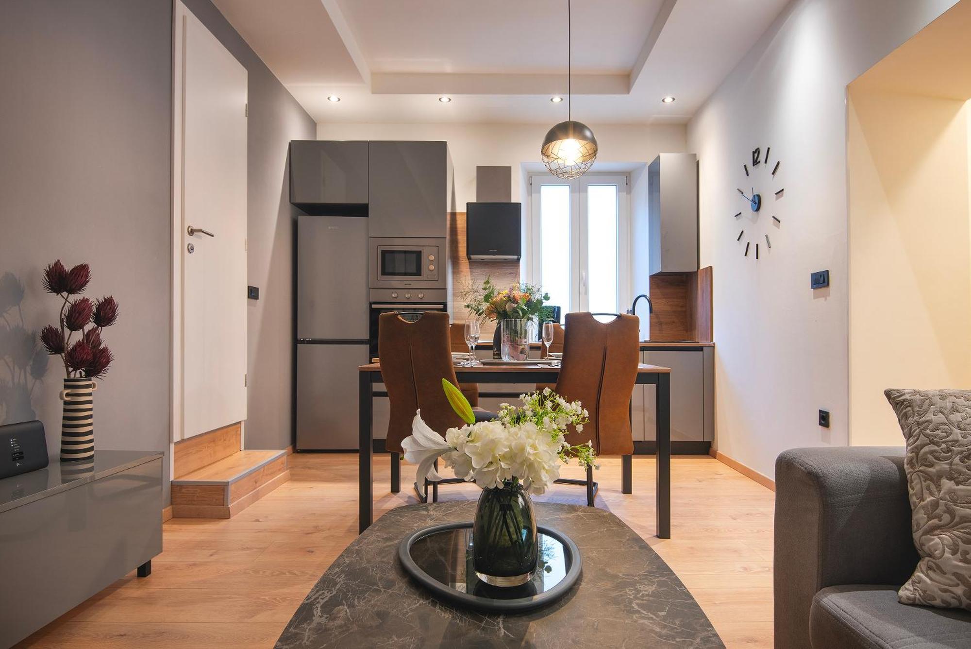 Arta Apartments City Center - With Private Parking Pula Room photo